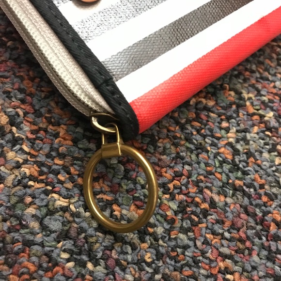 NWT Fossil Stripes Wallet - Picture 5 of 5